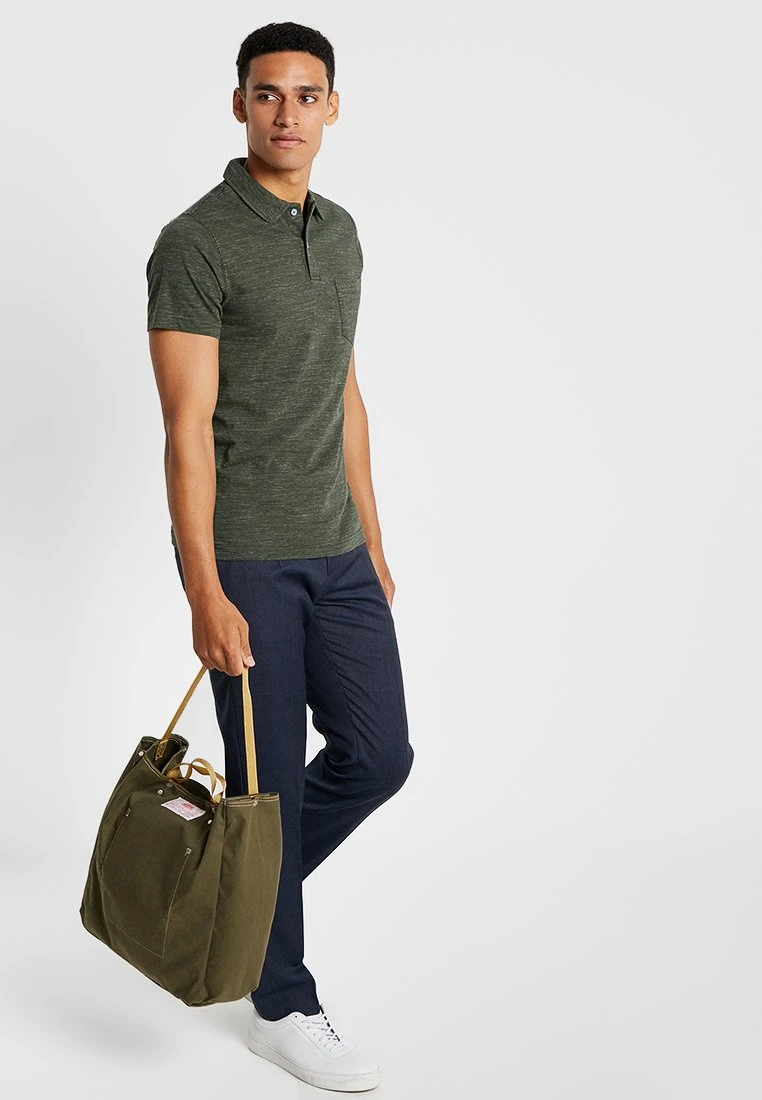 Pier One Poloshirt - Oliv 2 Pier One Poloshirt - Oliv - Afbeelding 2