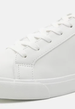 Pier One Sneakers Laag - White -Pier One Verkoop 089ffbe2a2a84ebbaff4ded3f08bcf0e scaled