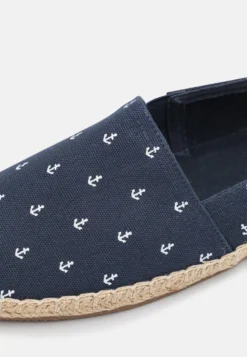 Pier One Espadrilles - Dark Blue -Pier One Verkoop 091d4b1a953b49a985a71f0bee24095f scaled