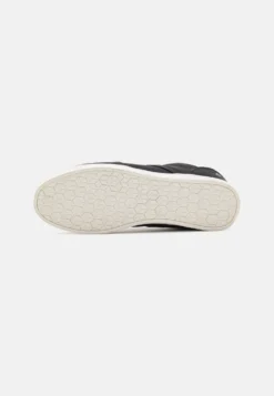 Pier One Sneakers Laag - Black -Pier One Verkoop 09f003070e49427ba3c1ad08a3045050 scaled