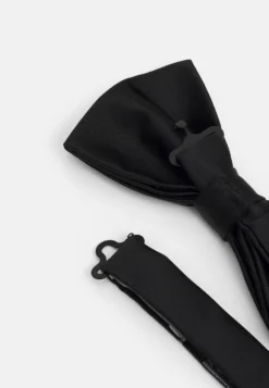 Pier One Set - Pochet -Black 7 Pier One Set - Pochet -Black -Pier One Verkoop 0c31a86118a34f4aa1aaadb742e27768 scaled