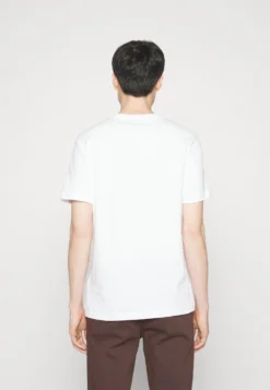 Pier One Leaf Chest Print Tee- T-Shirt Print - White 8 Pier One Leaf Chest Print Tee- T-Shirt Print - White -Pier One Verkoop 0e80a953391341f0ae199df663ed5d56 scaled