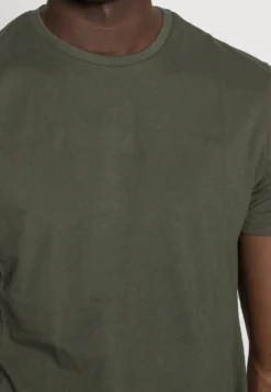 Pier One 5 Pack - T-Shirt Basic - Dark Blue/Grey/Khaki 15 Pier One 5 Pack - T-Shirt Basic - Dark Blue/Grey/Khaki -Pier One Verkoop 13e03f8e22c04768b472b30ca34ff3ef scaled