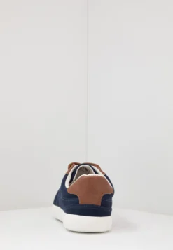 Pier One Unisex - Sneakers Laag - Dark Blue -Pier One Verkoop 1ac6e250906f4bbdbe8f2d4b585d53ea scaled