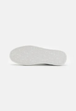 Pier One Unisex - Sneakers Laag - White 10 Pier One Unisex - Sneakers Laag - White -Pier One Verkoop 2b4be1e86bff47c1b7d991b0e72de3d0 scaled