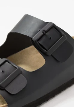 Pier One Unisex - Pantoffels - Black -Pier One Verkoop 2c1088e9c35241008f77393ded163426 scaled