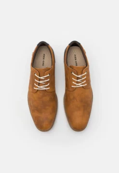 Pier One Sportieve Veterschoenen - Cognac -Pier One Verkoop 2f957f42dedb485bb506820d3421ba58 scaled