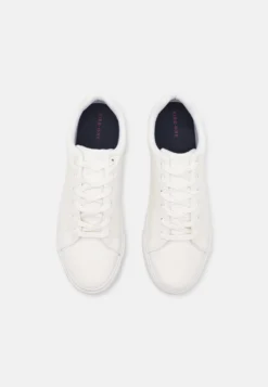Pier One Unisex - Sneakers Laag - White 9 Pier One Unisex - Sneakers Laag - White -Pier One Verkoop 3747494760f54e24afa52bab7dfce4dd scaled