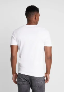 Pier One 3 Pack - T-Shirt Basic - White 8 Pier One 3 Pack - T-Shirt Basic - White -Pier One Verkoop 390617d256dd4fe89b3c53ee69ac72d4 scaled