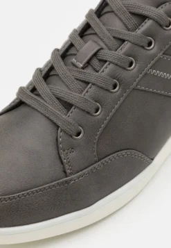 Pier One Sneakers Laag - Grey 11 Pier One Sneakers Laag - Grey -Pier One Verkoop 3e96862f960a42e5953a4ad6b6665b84 scaled