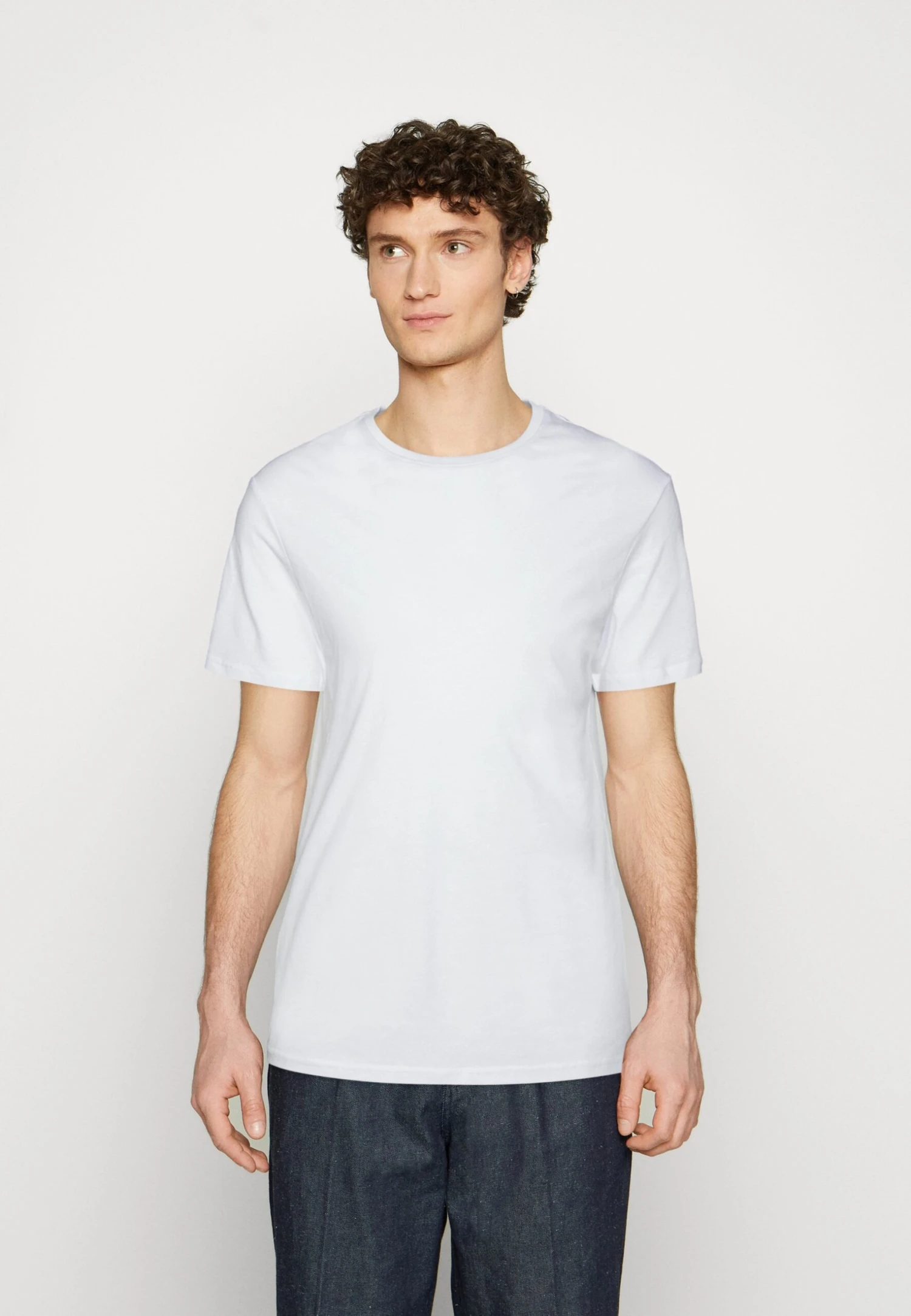 Pier One 5 Pack - T-Shirt Basic - White/Off-White/Light Grey/Beige/Black 5 Pier One 5 Pack - T-Shirt Basic - White/Off-White/Light Grey/Beige/Black - Afbeelding 5