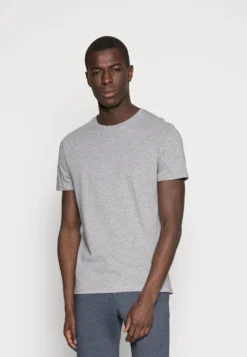 Pier One 3 Pack - T-Shirt Basic - White/Black/Light Grey -Pier One Verkoop 4076e7e50d3a4fb78cc08ea42ee0eb04 scaled