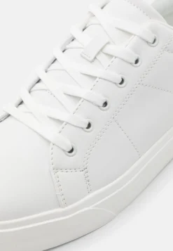 Pier One Sneakers Laag - White 11 Pier One Sneakers Laag - White -Pier One Verkoop 48e6784a61304d38bbe9a6bd593c8aa6 scaled