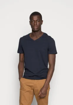 Pier One 5 Pack - T-Shirt Basic - White/Blue/Black -Pier One Verkoop 4a34d78ca51f42698346376dd60fb2d7 scaled