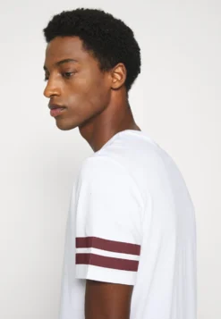 Pier One T-Shirt Print - White 11 Pier One T-Shirt Print - White -Pier One Verkoop 4ba1b82d8bf947e4a41019ee9f083145 scaled