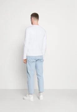 Pier One 5 Pack - Longsleeve - White/Dark Blu/Grey -Pier One Verkoop 501e285d599547fa8b3d97a7168757c4 scaled