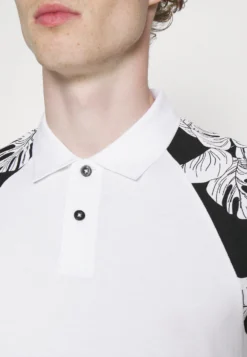 Pier One Poloshirt - White -Pier One Verkoop 623fd129838748c786a617d70bdf782f scaled