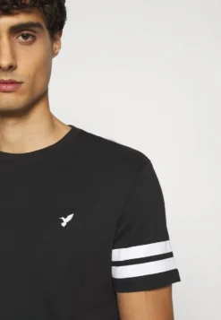 Pier One T-Shirt Print - Black -Pier One Verkoop 6b19b3d95a3e410fbe067acf773e94ce scaled