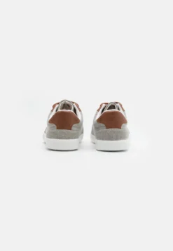 Pier One Unisex - Sneakers Laag - Light Grey -Pier One Verkoop 7c4e08796d2149fc9365f67598b7eb4f scaled