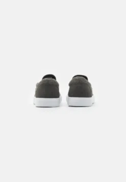 Pier One Unisex - Sneakers Laag - Grey 8 Pier One Unisex - Sneakers Laag - Grey -Pier One Verkoop 7c950f1e7b024aca9c245930cc2d1a1f scaled