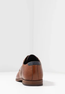 Pier One Leather - Veterschoenen - Cognac 9 Pier One Leather - Veterschoenen - Cognac -Pier One Verkoop 85ed4a4ce90d47708a459aa5a2949103