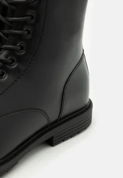 Pier One Veterboots - Black -Pier One Verkoop 8ce9ba28be54459d9192e01fb209f620 scaled