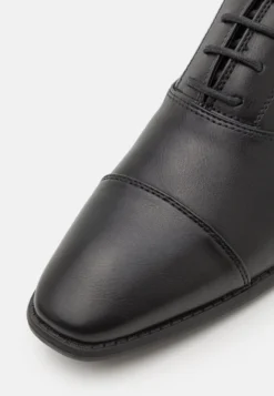 Pier One Unisex - Sportieve Veterschoenen - Black 11 Pier One Unisex - Sportieve Veterschoenen - Black -Pier One Verkoop 8eed937176a24183863e83a88f477893 scaled