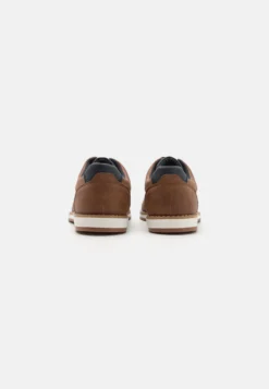 Pier One Sportieve Veterschoenen - Cognac -Pier One Verkoop 93d873450820490c9e77eb6718fb66c3 scaled