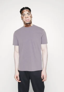 Pier One 7 Pack - T-Shirt Basic - White/Yellow/Lilac -Pier One Verkoop 96001b75cf09456b87bf989cbdffdc44 scaled