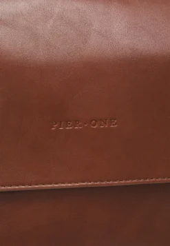 Pier One Schoudertas - Brown -Pier One Verkoop 996f0b959cb14f4daf56add935c55435 scaled