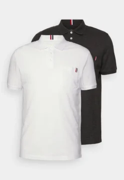 Pier One 2 Pack - Poloshirt - 103 - Dark Grey_001 - White -Pier One Verkoop 9d3aca8fad56483caf2ff5685f9c82b1 scaled