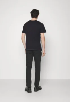 Pier One T-Shirt Print -Black -Pier One Verkoop a279231ff169482c85317e675105ef98 scaled