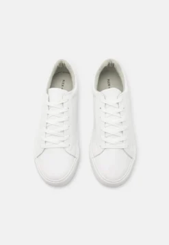 Pier One Sneakers Laag - White -Pier One Verkoop a69f39e681f54ad190389a1a133e901d scaled
