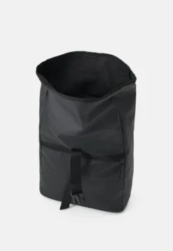 Pier One Tarpaulin Water Repellent Unisex - Rugzak - Black -Pier One Verkoop b496b4c13f874365838f471496f42273 scaled