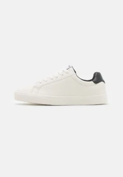 Pier One Sneakers Laag - White