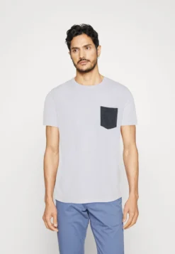 Pier One 2 Pack - T-Shirt Print - White/Multi-Coloured 10 Pier One 2 Pack - T-Shirt Print - White/Multi-Coloured -Pier One Verkoop bfa085749dde454eb933099145dd2bda scaled