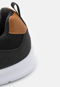 Pier One Sneakers Laag - Black 11 Pier One Sneakers Laag - Black -Pier One Verkoop c27a38d4731b4862bd351e1d2e7f997b scaled