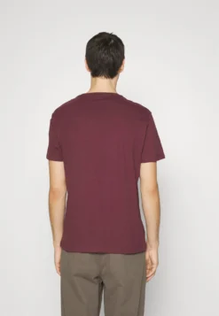 Pier One 5 Pack - T-Shirt Basic - Black/White/Dark Blue -Pier One Verkoop c6bb0feded164f2e88fc26e8bbe1a363 scaled