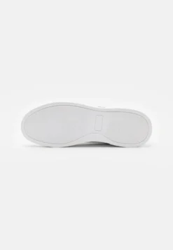 Pier One Sneakers Laag - White -Pier One Verkoop d027c206c4524f7bafd64b9b3021e7e6 scaled