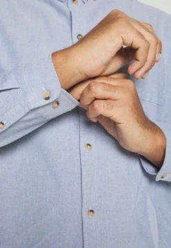 Pier One Oxford - Overhemd - Light Blue -Pier One Verkoop d0f3517b8dcc4ed8944314d9a3607504 scaled