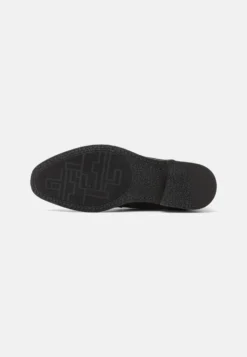 Pier One Veterschoenen - Black 10 Pier One Veterschoenen - Black -Pier One Verkoop d40a7981756e48e5bf942173243b05e4 scaled