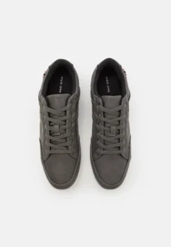 Pier One Sneakers Laag - Grey 9 Pier One Sneakers Laag - Grey -Pier One Verkoop d569c218bebf4e4abd811d59a2c6d45b scaled