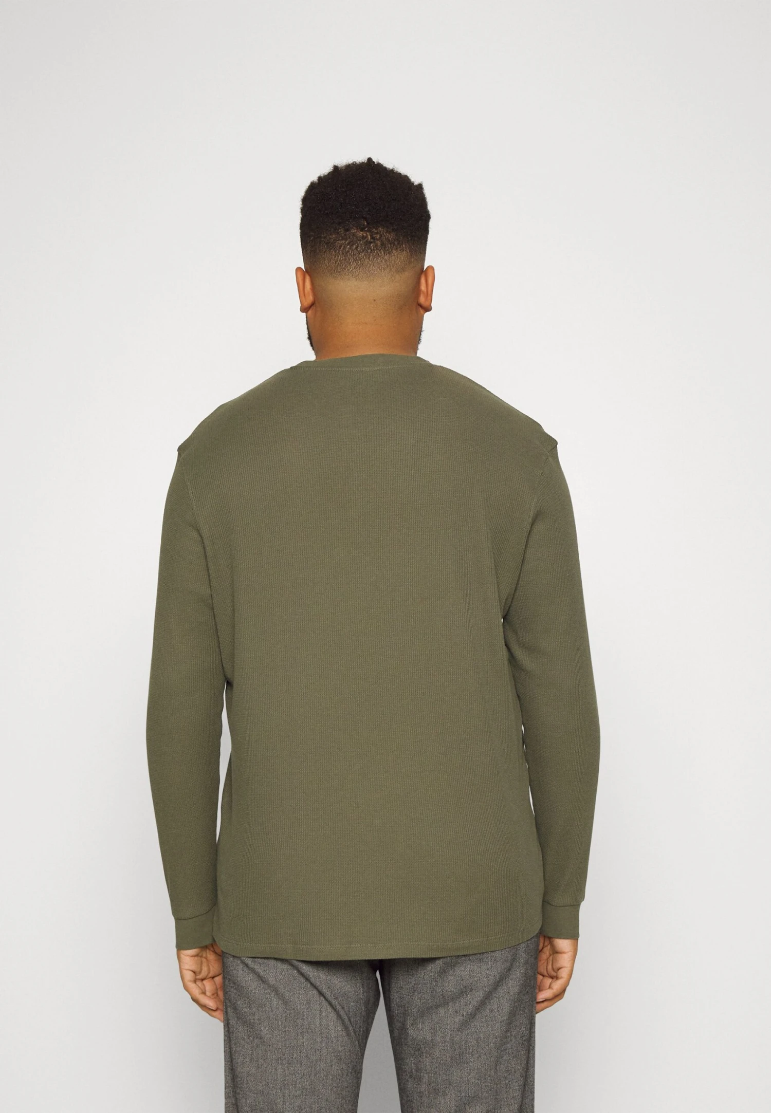 Pier One Longsleeve - Olive 3 Pier One Longsleeve - Olive - Afbeelding 3