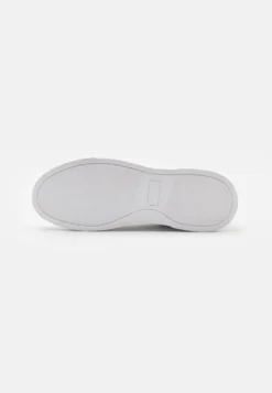 Pier One Unisex - Sneakers Laag - White 10 Pier One Unisex - Sneakers Laag - White -Pier One Verkoop e2a5a64afecd4f079860774a1a970a80 scaled