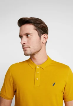 Pier One Poloshirt - Mustard -Pier One Verkoop e67d152421744965987773b5e733a013 scaled