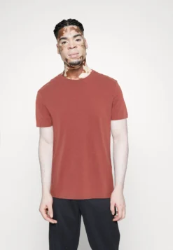 Pier One 5 Pack - T-Shirt Basic - Light Blue/Yellow/Mint 15 Pier One 5 Pack - T-Shirt Basic - Light Blue/Yellow/Mint -Pier One Verkoop efec9ab425884171b2b0fa57f5f0122d scaled