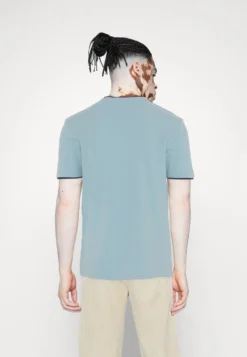 Pier One T-Shirt Basic - Light Blue -Pier One Verkoop f2c65513478941998f26fc6238ab309f scaled