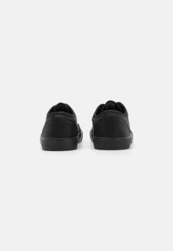 Pier One Sneakers Laag - Black -Pier One Verkoop f3771791a5fa48988928942b89087c48 scaled