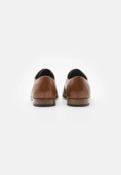 Pier One Leather - Veterschoenen - Cognac -Pier One Verkoop f5bbd5b62f454decb0c0f5f38af000f3 scaled