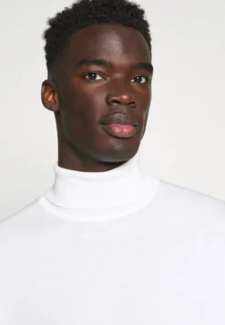 Pier One Trui - Off-White 9 Pier One Trui - Off-White -Pier One Verkoop f904e2f3a5d44d2aa5d3a33c4185d11b scaled